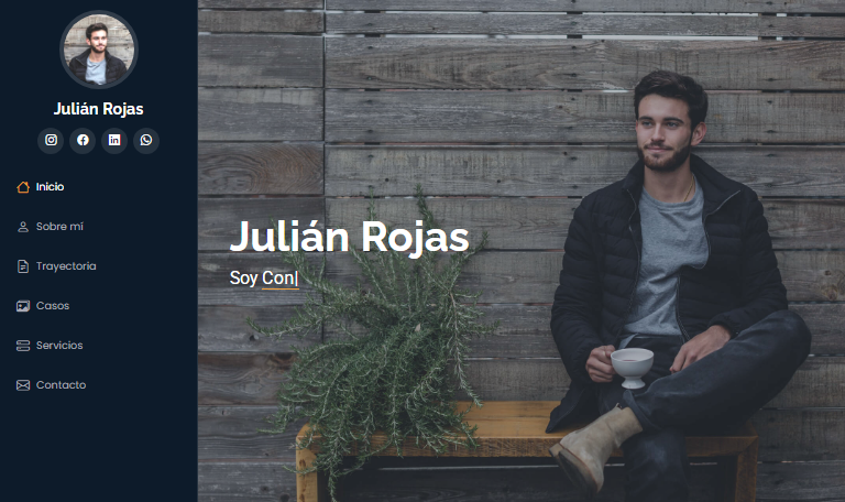 Modelo azul noche con naranja: Julián Rojas, abogado