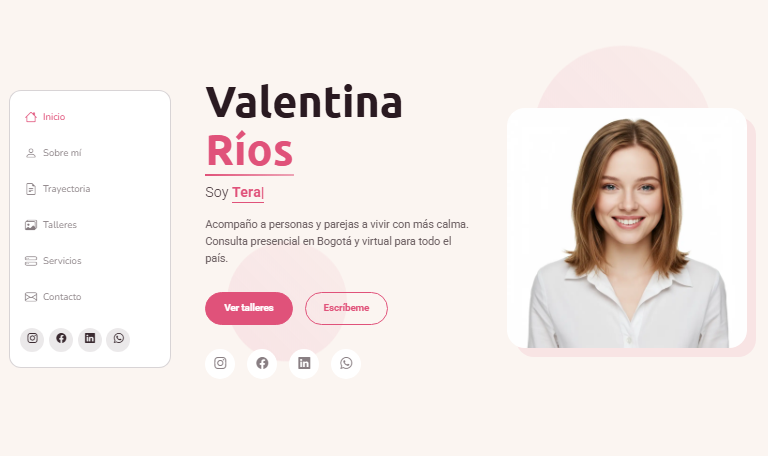 Modelo claro con rosa: Valentina Ríos, psicóloga